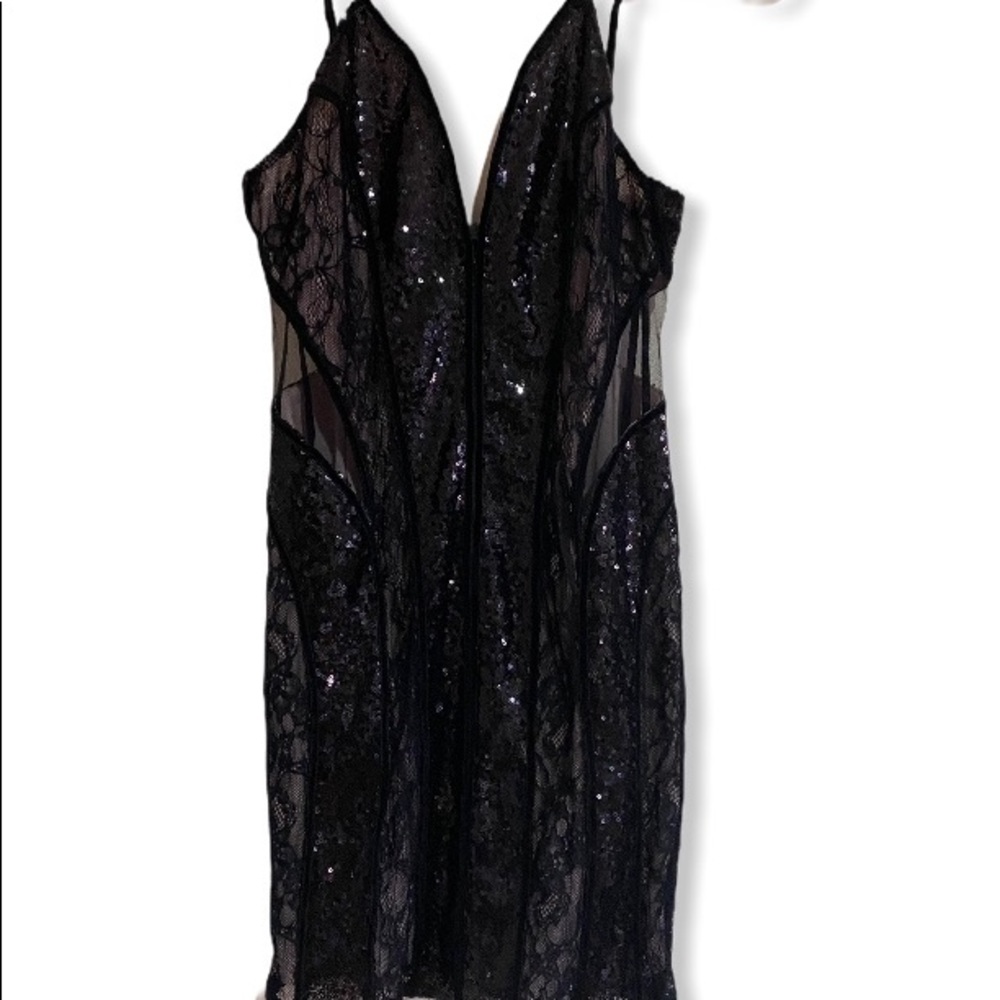 Black dress with Sequins and lace